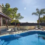 Villa Tropical