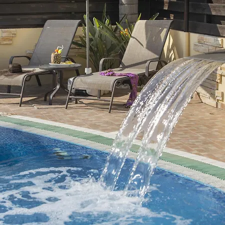 别墅 Tropical 圣纳帕