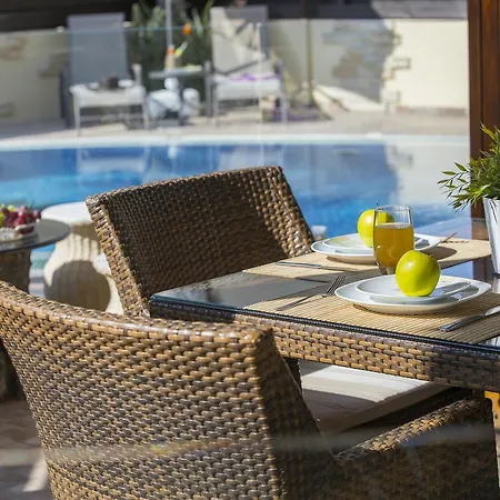 Tropical Villa Ayia Napa