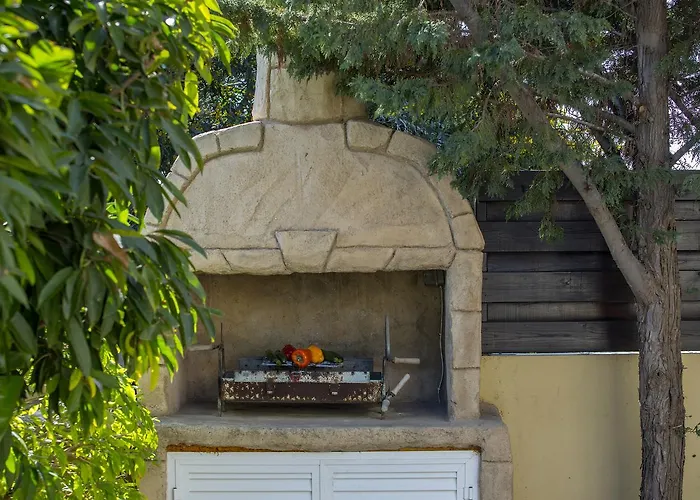 Tropical * Ayia Napa