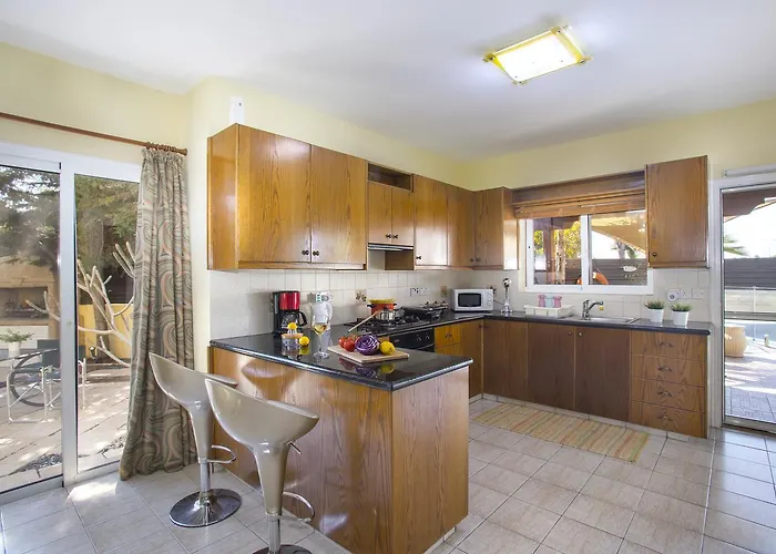 Tropical * Ayia Napa