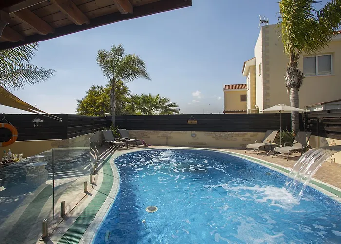 Tropical 아이아 나파